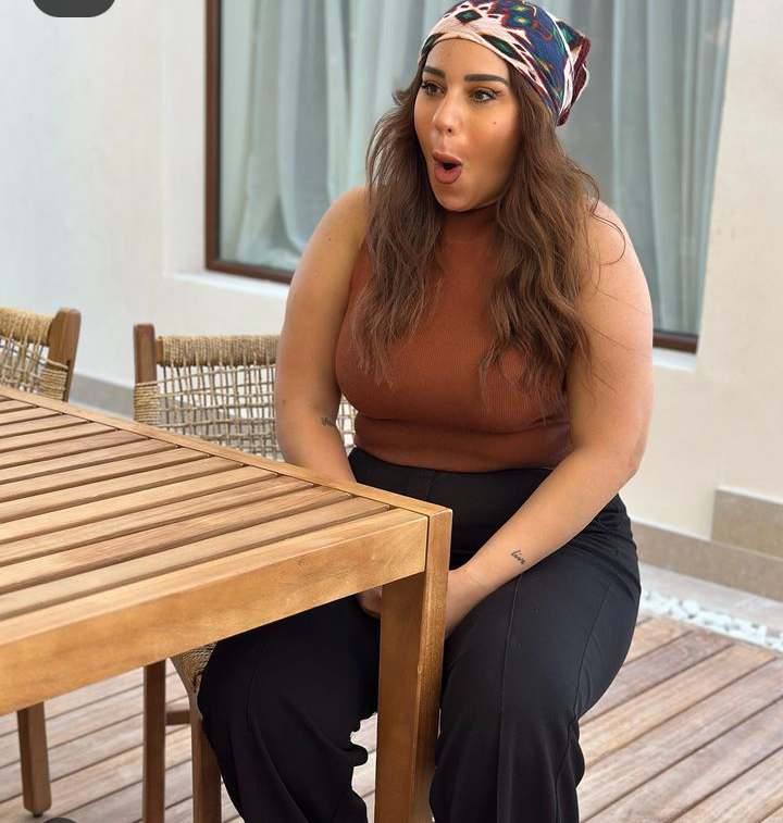 اطلالة أسماء شريف منير بالجونة