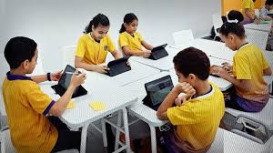 تحصيل 10 جنيهات من تلاميذ المدارس الخاصة والدولية لصندوق رعاية طلاب مصر | موقع الصفحة الأولى