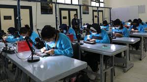 قبول طلاب الأزهري بمدارس التكنولوجيا التطبيقية وفقا لحساب المجموع الاعتباري - الوطن