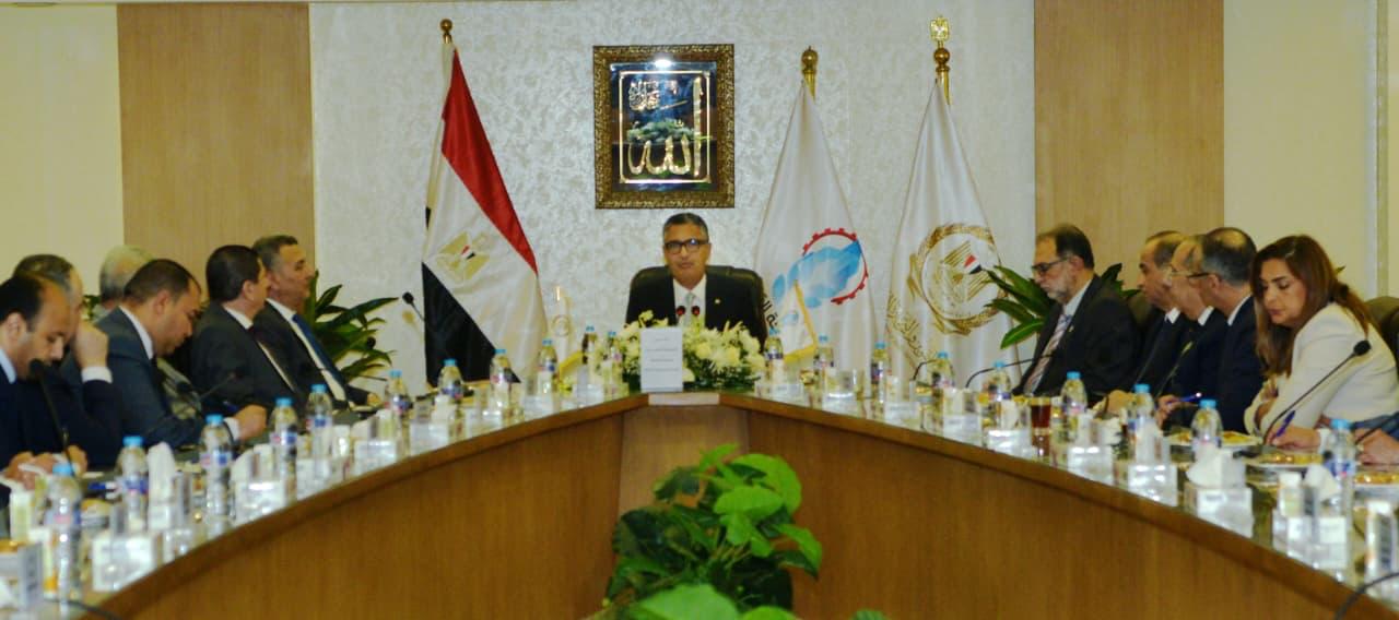 28e01a93-a817-42db-a157-ef019d68f59f