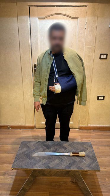 ضبط شخص وابنه بتهمة التعدي على أحد جيرانهم بسلاح أبيض بطنطا – مشاهير