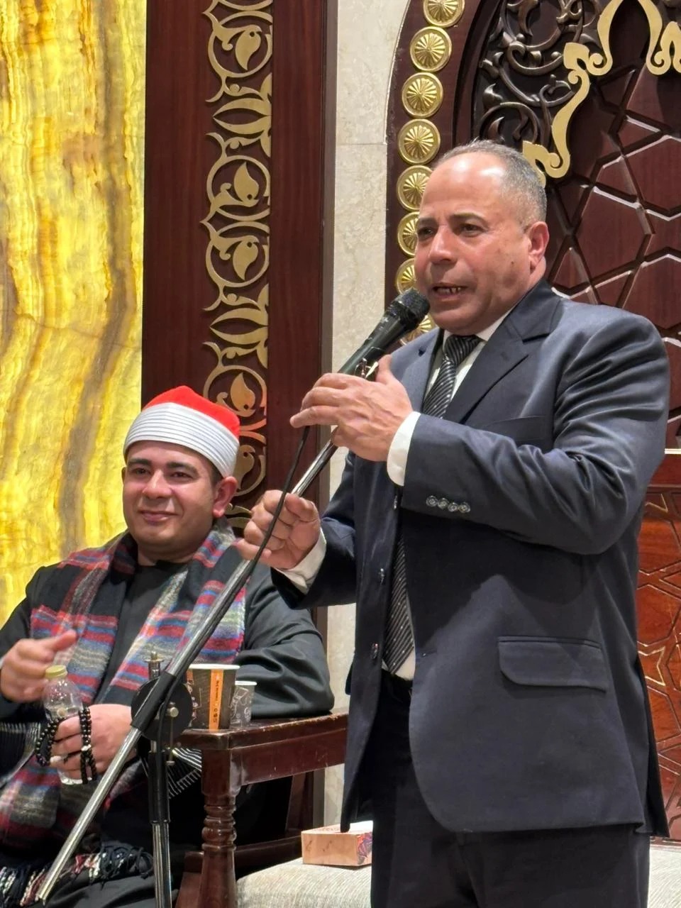 وزير الإعلام وقيادات أمنية يشاركون في عزاء والد اللواء أحمد كساب – مشاهير