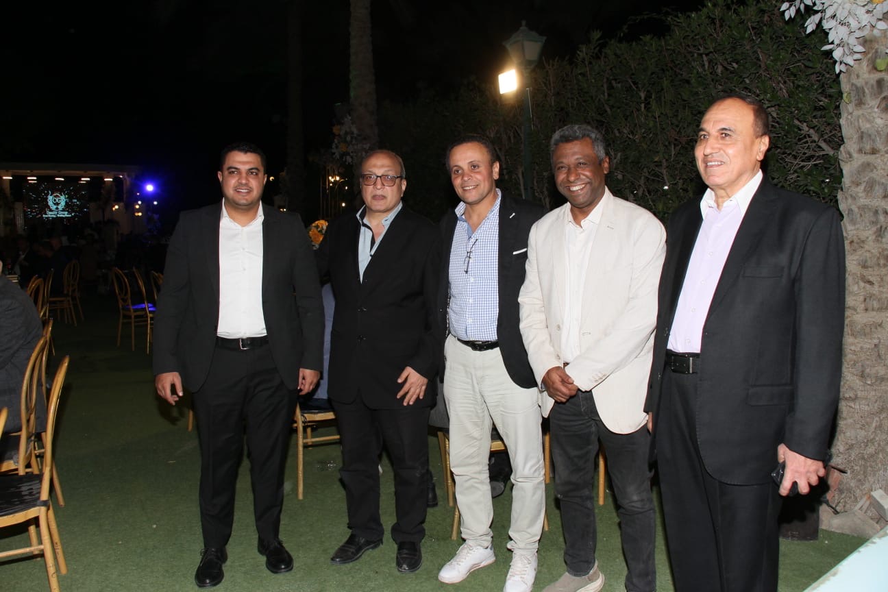 ad072ba1-ef75-429f-b8cb-979631c979ca