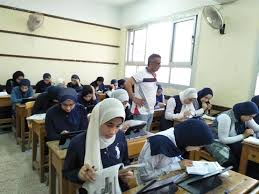اليوم.. طلاب أولى ثانوي يؤدون امتحان الفيزياء | مصراوى