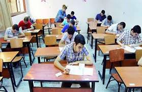 طلاب الشهادة الإعدادية يؤدون امتحاناتهم بالمحافظات - دار الهلال