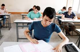 طلاب الثانوية العامة يواصلون أداء الامتحانات بـ الإنجليزي .. اليوم - بوابة الأهرام