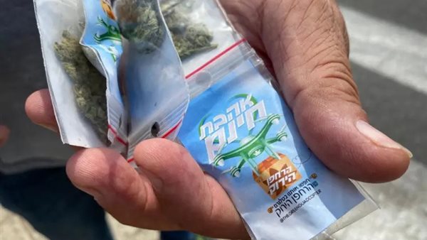 طائرة بدون طيار تسقط