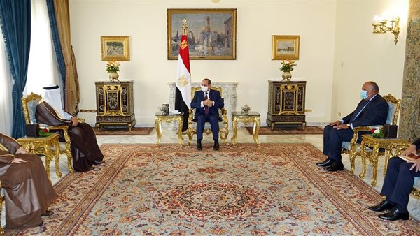 الرئيس السيسي ووزير