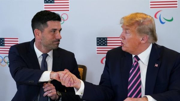 تشاد وولف القائم