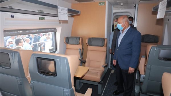 جانب من جولة وزير