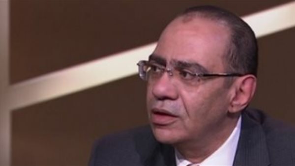 رئس اللجنة العلمية