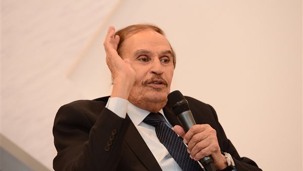 عزت العلايلي