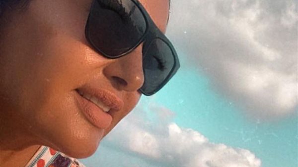 الفنانة لطيفة