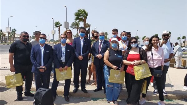 وصول أولى رحلات الطيران