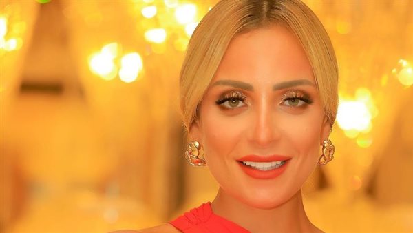 الفنانة ريم البارودي