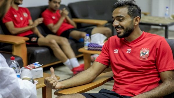 محمود كهربا يجري