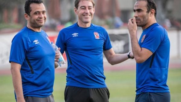 صورة تجمع بين سيد