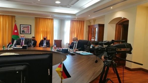 جانب من كلمة وزير