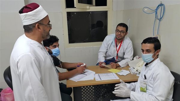 جانب من القافلة الطبية