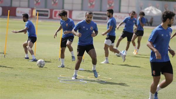 لاعبي الأهلي