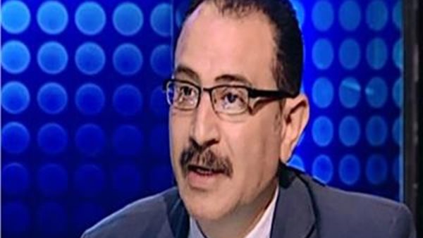 طارق فهمي أستاذ العلوم