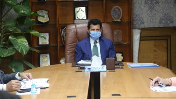 اشرف صبحي وزير الشباب