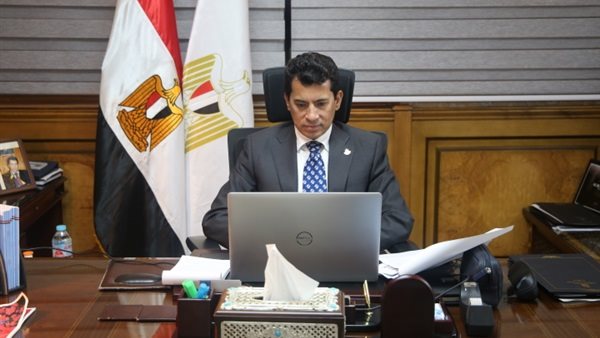 اشرف صبحي وزير الشباب