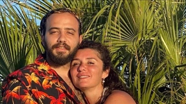 غادة عادل وابنها