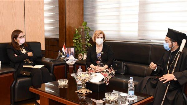 جانب من اجتماع وزيرة