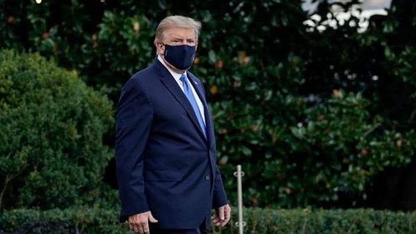 الرئيس الأمريكي دونالد