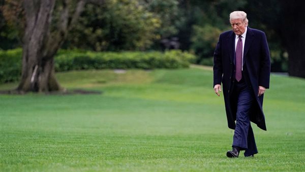 الرئيس الأمريكي دونالد