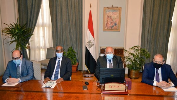 جانب من اجتماع وزير