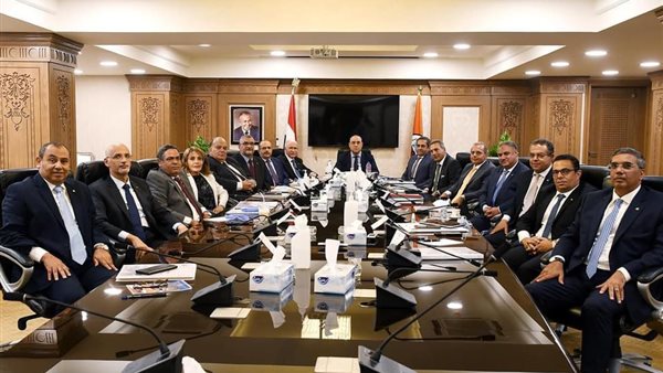 اجتماع المقاولون