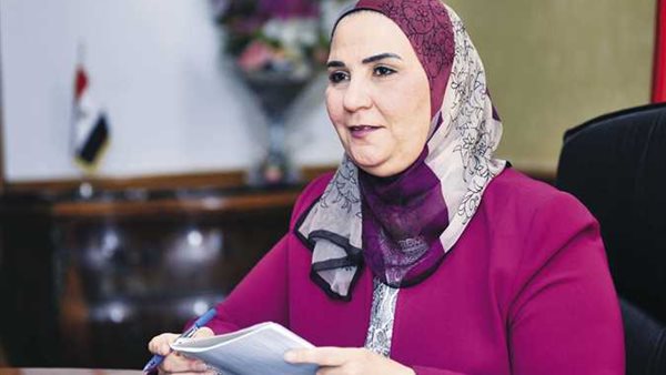 نيفين القباج وزيرة