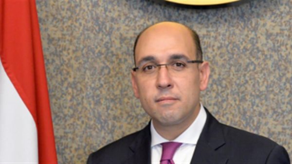  أحمد حافظ، المُتحدث