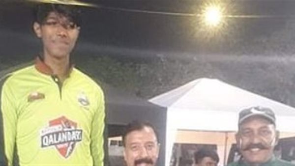 أطول رجل في العالم