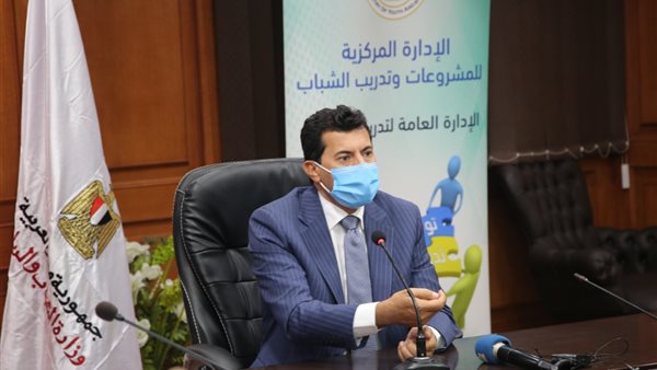 اشرف صبحي وزير الشباب