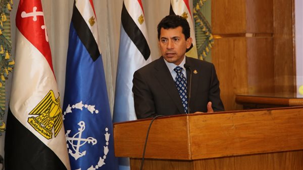 أشرف صبحي وزير الشباب