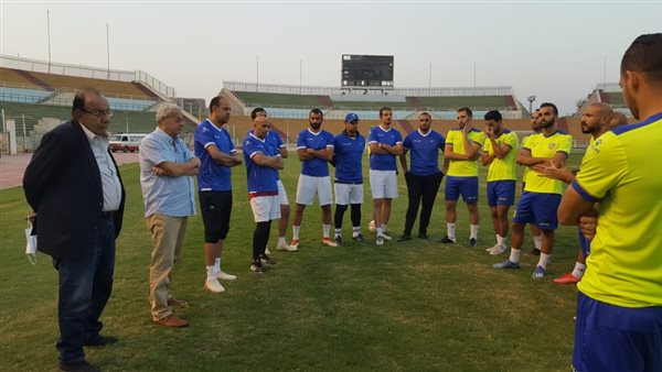 صورة من الجلسة