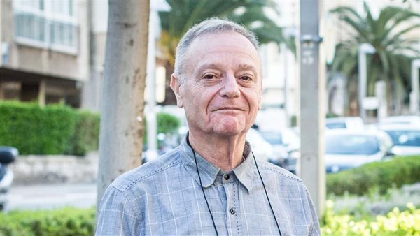 يهوشواع كناز، الكاتب