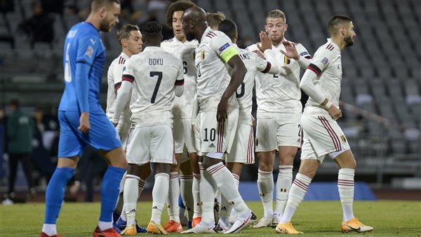 بلجيكا وأيسلندا 