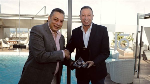 محمود الخطيب وسفير