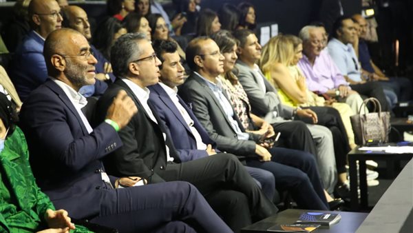 وزير الشباب والرياضة