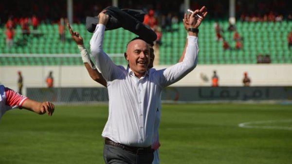 ميجيل جاموندي المدير