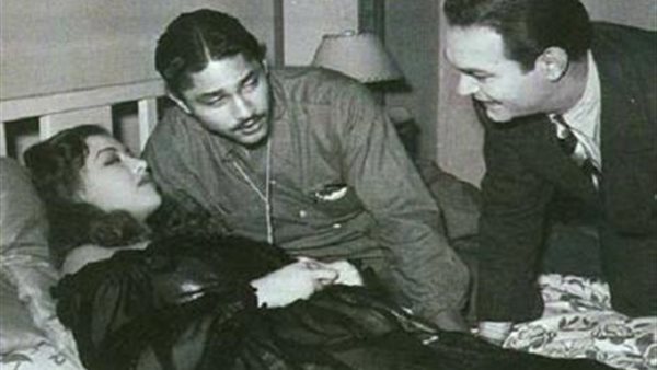 نيازي مصطفى 