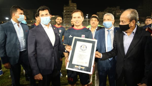 عز الدين بهادر