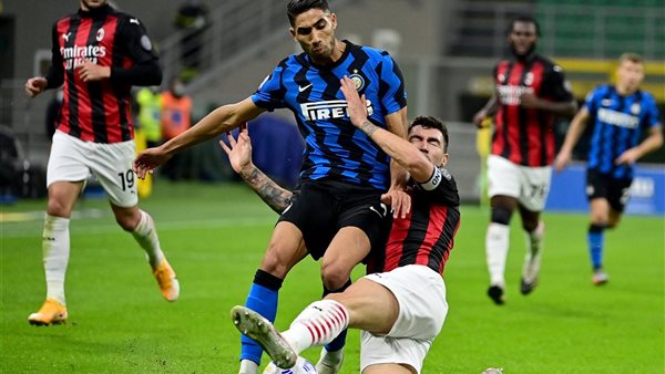 أشرف حكيمي في مباراة