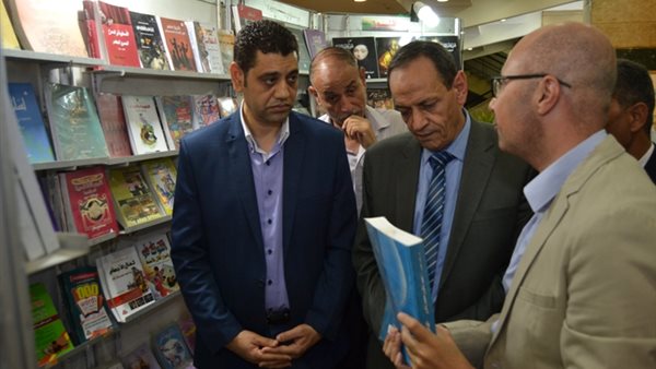 معرض الكتاب بقصر