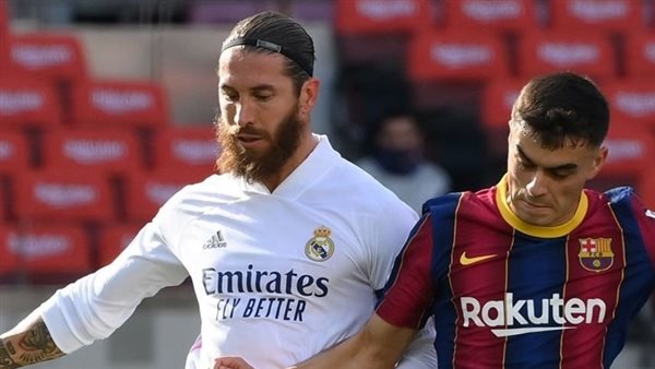راموس في مباراة برشلونة