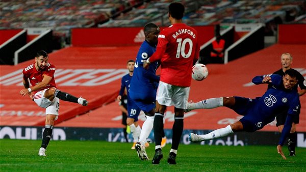 لقطات من المباراة